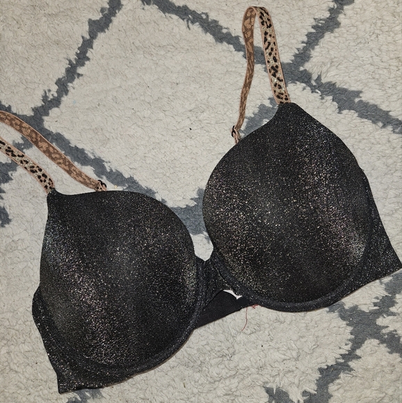 Victoria's Secret Other - Victorias Secret Black Shine Leopard Print Strap Extreme Lift 38D